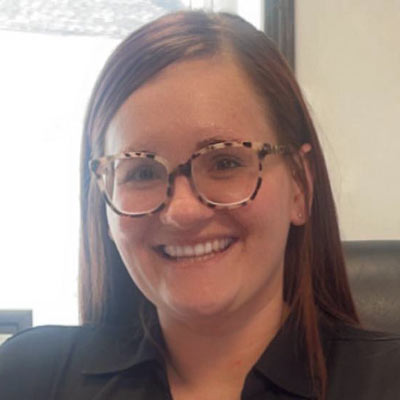 Headshot of Jenna Finn